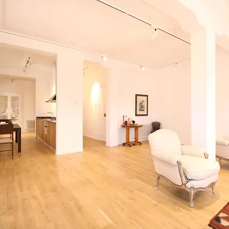 Apartment Exclusive And Luminous In The Coolest Area Of